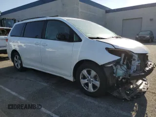 2020 Toyota Sienna LE Auto Access Seat с VIN 5TDKZ3DC8LS038386, выставлен на аукционе Copart как лот 57040115 с пробегом 87 245 миль миль и Списание • Salvage title. История ставок и продаж доступна на DreamBid. Изображение 4.