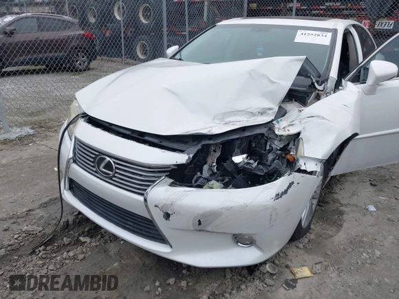 2014 Lexus ES 350 with VIN JTHBK1GG4E2104299, listed as a IAAI auction lot 41552834 with 135,384 mi miles. Bid and sale history available at carsss.com. Image 6.