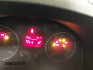 2009 Volkswagen Jetta z VIN 3VWHZ71K79M020139, wystawiony jako IAAI lot #42292767 z przebiegiem 156 619 mil mil oraz . Historia ofert i sprzedaży dostępna na DreamBid. Obrazek 7.