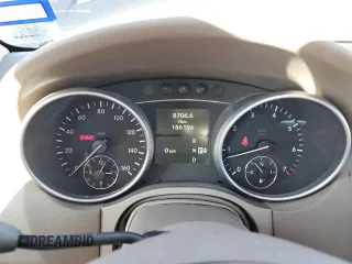 2009 Mercedes-Benz M 350 z VIN 4JGBB56E39A521977, wystawiony jako Copart lot #80796244 z przebiegiem 186 196 mil mil oraz Szkoda całkowita • Salvage title. Historia ofert i sprzedaży dostępna na DreamBid. Obrazek 9.