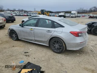 2024 Honda Civic Sport z VIN 2HGFE2F53RH533254, wystawiony jako Copart lot #52008585 z przebiegiem 17 674 mil mil oraz Szkoda całkowita • Salvage title. Historia ofert i sprzedaży dostępna na DreamBid. Obrazek 2.