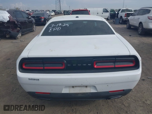 2017 Dodge Challenger SXT Plus z VIN 2C3CDZAG5HH658149, wystawiony jako IAAI lot #41876762 z przebiegiem 128 126 mil mil oraz . Historia ofert i sprzedaży dostępna na DreamBid. Obrazek 16.