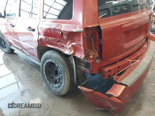 2008 Jeep Patriot Sport with VIN 1J8FT28008D705380, listed as a IAAI auction lot 41790973 with 74,436 mi miles and . Bid and sale history available at DreamBid. Image 6.