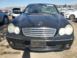 2007 Mercedes-Benz C 350 Sport z VIN WDBRF56H17F854050, wystawiony jako Copart lot #72775334 z przebiegiem 142 960 mil mil oraz Szkoda całkowita • Salvage title. Historia ofert i sprzedaży dostępna na DreamBid. Obrazek 5.
