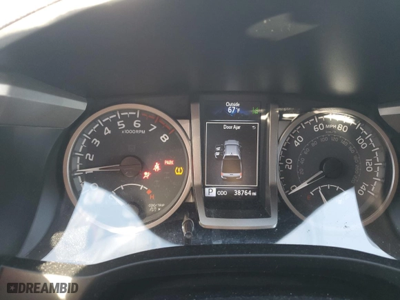 2021 Toyota Tacoma 2WD SR5 with VIN 3TMAZ5CN0MM156010, listed as a Copart auction lot 46634205 with 38,764 mi miles and Salvage Title. Bid and sale history available at carsss.com. Image 9.