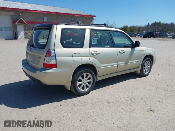 2007 Subaru Forester X w/Premium Pkg with VIN JF1SG65627H719188, listed as a IAAI auction lot 42074029 with 191,763 mi miles. Bid and sale history available at carsss.com. Image 4.