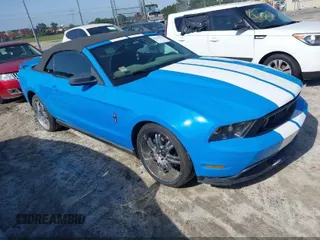 2011 Ford Mustang V6 with VIN 1ZVBP8EM1B5100724, listed as a IAAI auction lot 42366863 with 221,814 mi miles and . Bid and sale history available at DreamBid. Image 1.