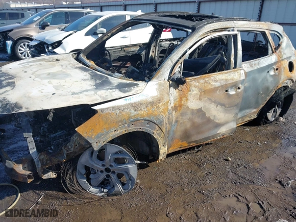 2017 Hyundai Tucson Value with VIN KM8J33A28HU322835, listed as a IAAI auction lot 41625418 with 1 mi miles. Bid and sale history available at carsss.com. Image 6.