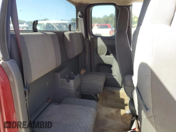 2005 GMC Canyon z VIN 1GTCS198458102786, wystawiony jako Copart lot #73889464 z przebiegiem 225 821 mil mil oraz Szkoda całkowita • Salvage title. Historia ofert i sprzedaży dostępna na DreamBid. Obrazek 10.