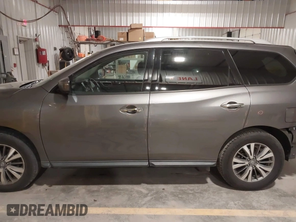 2019 Nissan Pathfinder SV с VIN 5N1DR2MM2KC625433, выставлен на аукционе IAAI как лот 41608795 с пробегом 65 651 миль миль и . История ставок и продаж доступна на DreamBid. Изображение 14.