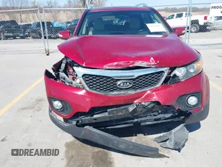 2011 Kia Sorento EX with VIN 5XYKUDA24BG038946, listed as a IAAI auction lot 41915613 with 150,274 mi miles. Bid and sale history available at carsss.com. Image 6.