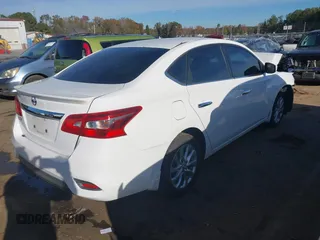 2017 Nissan Sentra SV с VIN 3N1AB7AP5HY295944, выставлен на аукционе IAAI как лот 40811623 с пробегом Не указан миль и . История ставок и продаж доступна на DreamBid. Изображение 4.
