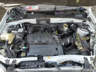 2002 Ford Escape XLT Choice with VIN 1FMCU04172KA69212, listed as a Copart auction lot 62459715 with Not provided miles and Salvage title. Bid and sale history available at DreamBid. Image 12.