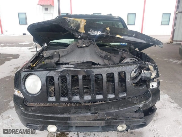 2011 Jeep Patriot Latitude with VIN 1J4NT1GA8BD178343, listed as a IAAI auction lot 41612654 with 167,777 mi miles. Bid and sale history available at carsss.com. Image 6.