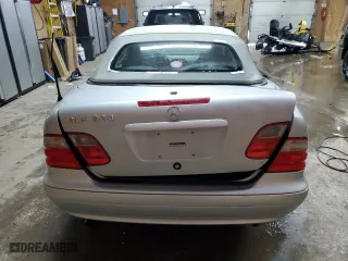 2000 Mercedes-Benz CLK-Class with VIN WDBLK65G7YT034199, listed as a Copart auction lot 45511555 with 147,306 mi miles and Clean Title. Bid and sale history available at carsss.com. Image 6.