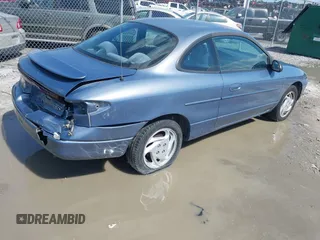1999 Ford Escort Cool z VIN 3FAKP113XXR218708, wystawiony jako IAAI lot #42255673 z przebiegiem 41 574 mil mil oraz . Historia ofert i sprzedaży dostępna na DreamBid. Obrazek 4.
