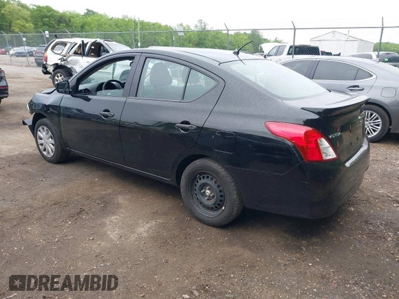 2019 Nissan Versa SV with VIN 3N1CN7APXKL846678, listed as a IAAI auction lot 42185136 with 117,807 mi miles and . Bid and sale history available at DreamBid. Image 3.