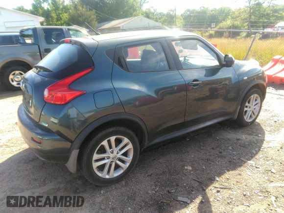 2013 Nissan Juke S with VIN JN8AF5MR9DT214096, listed as a IAAI auction lot 42132055 with 209,039 mi miles. Bid and sale history available at carsss.com. Image 4.
