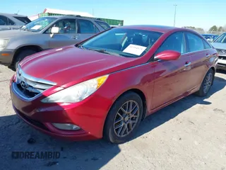 2013 Hyundai Sonata Limited with VIN 5NPEC4AC2DH795719, listed as a IAAI auction lot 41314171 with 293,286 mi miles and . Bid and sale history available at DreamBid. Image 2.