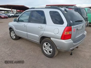 2005 Kia Sportage LX with VIN KNDJE723557070596, listed as a IAAI auction lot 42008414 with 215,204 mi miles and . Bid and sale history available at carsss.com. Image 3.