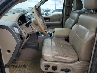 2005 Ford F-150 XLT с VIN 1FTPW14545FA30275, выставлен на аукционе Copart как лот 61608275 с пробегом 190 158 миль миль и Чистый • Clean title. История ставок и продаж доступна на DreamBid. Изображение 7.
