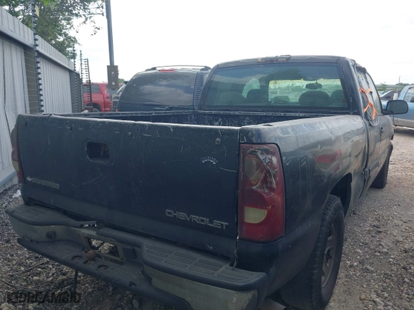 2003 Chevrolet Silverado 1500 LS with VIN 2GCEC19V131108606, listed as a IAAI auction lot 41960648 with 438,892 mi miles. Bid and sale history available at carsss.com. Image 4.