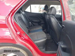 2022 Hyundai Venue SEL z VIN KMHRC8A39NU186851, wystawiony jako IAAI lot #41888011 z przebiegiem 50 773 mil mil oraz . Historia ofert i sprzedaży dostępna na DreamBid. Obrazek 8.