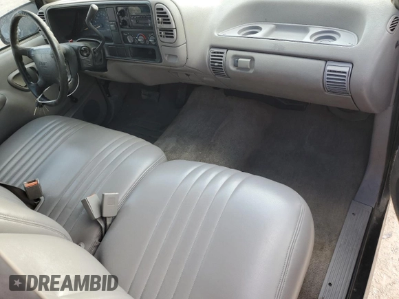 1996 GMC Sierra 1500 with VIN 2GTEC19W7T1539525, listed as a Copart auction lot 48338885 with 175,582 mi miles and Salvage Title. Bid and sale history available at DreamBid. Image 8.