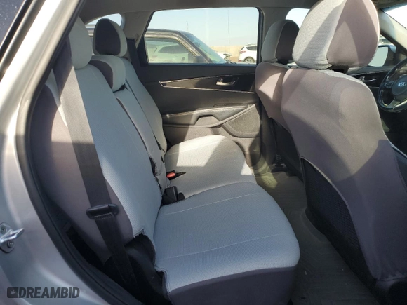 2016 Kia Sorento LX with VIN 5XYPG4A33GG049854, listed as a Copart auction lot 53789315 with 205,922 mi miles and Clean Title. Bid and sale history available at carsss.com. Image 11.
