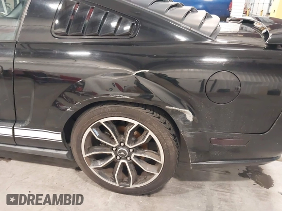 2006 Ford Mustang Standard with VIN 1ZVHT80N565237483, listed as a IAAI auction lot 42212367 with 132,005 mi miles and . Bid and sale history available at carsss.com. Image 6.