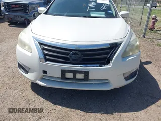 2015 Nissan Altima 2.5 z VIN 1N4AL3AP4FC469081, wystawiony jako IAAI lot #41982777 z przebiegiem 208 731 mil mil oraz . Historia ofert i sprzedaży dostępna na DreamBid. Obrazek 6.