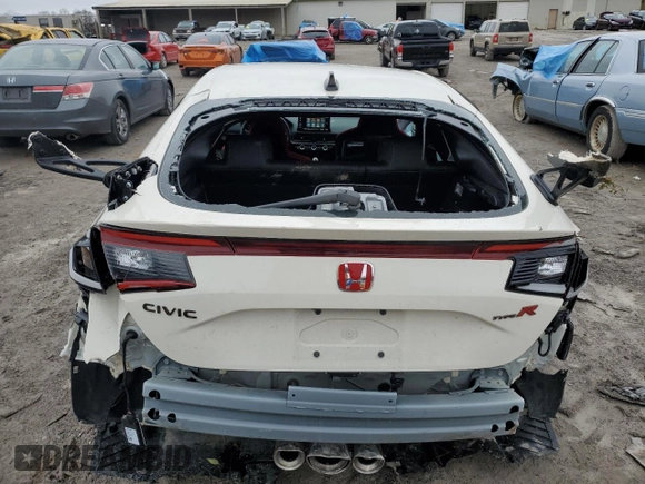 2024 Honda Civic Type R z VIN JHMFL5G46RX002748, wystawiony jako Copart lot #85851044 z przebiegiem 15 766 mil mil oraz Nie do naprawy • Non repairable. Historia ofert i sprzedaży dostępna na DreamBid. Obrazek 6.