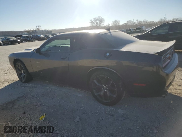 2017 Dodge Challenger SXT z VIN 2C3CDZAG0HH639976, wystawiony jako Copart lot #83611054 z przebiegiem 67 338 mil mil oraz Szkoda całkowita • Salvage title. Historia ofert i sprzedaży dostępna na DreamBid. Obrazek 2.
