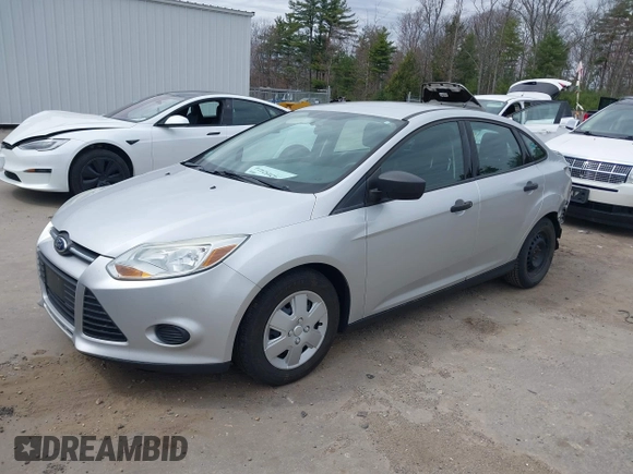 2013 Ford Focus S with VIN 1FADP3E24DL198181, listed as a IAAI auction lot 42052414 with 162,432 mi miles. Bid and sale history available at carsss.com. Image 2.