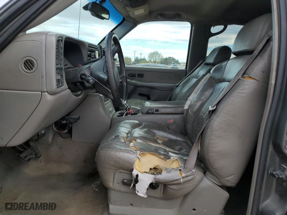 2002 Chevrolet Silverado 1500HD LT with VIN 1GCGK13U42F139870, listed as a Copart auction lot 82151294 with 0 mi miles and Clean Title. Bid and sale history available at carsss.com. Image 7.