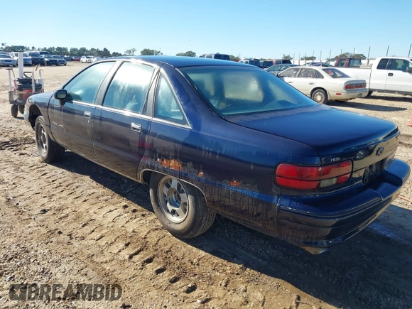 1991 Chevrolet Caprice z VIN 1G1BN53E2MW135068, wystawiony jako IAAI lot #40923869 z przebiegiem 185 732 mil mil oraz . Historia ofert i sprzedaży dostępna na DreamBid. Obrazek 3.