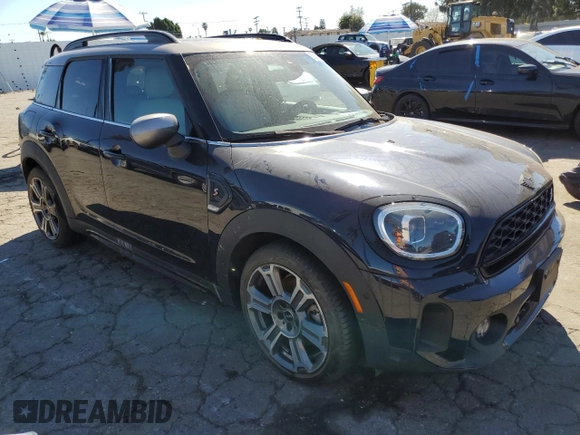 2024 MINI Countryman Cooper S with VIN WMZ83BR06R3R36175, listed as a Copart auction lot 89084285 with 0 mi miles and Salvage Title. Bid and sale history available at carsss.com. Image 4.