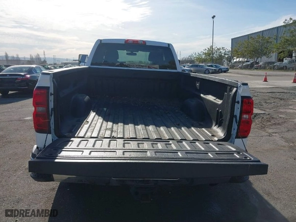 2019 Chevrolet Silverado 2500HD Work Truck with VIN 2GC2CREG1K1135926, listed as a IAAI auction lot 41614989 with 91,587 mi miles. Bid and sale history available at carsss.com. Image 16.