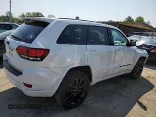 2022 Jeep Grand Cherokee WK Laredo E with VIN 1C4RJFAG5NC139968, listed as a Copart auction lot 68991194 with 40,078 mi miles and Salvage Title. Bid and sale history available at carsss.com. Image 3.