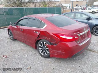 2016 Nissan Altima 2.5 SL with VIN 1N4AL3AP1GC241038, listed as a IAAI auction lot 41871788 with 114,417 mi miles. Bid and sale history available at carsss.com. Image 3.