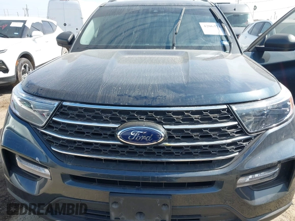 2022 Ford Explorer XLT z VIN 1FMSK7DHXNGA75438, wystawiony jako IAAI lot #42063723 z przebiegiem 45 857 mil mil oraz . Historia ofert i sprzedaży dostępna na DreamBid. Obrazek 6.