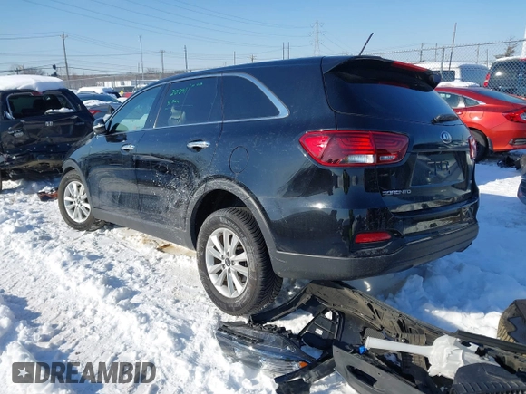 2019 Kia Sorento L with VIN 5XYPG4A31KG577496, listed as a IAAI auction lot 41247314 with 90,177 mi miles. Bid and sale history available at carsss.com. Image 3.