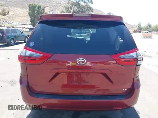 2020 Toyota Sienna LE Auto Access Seat с VIN 5TDKZ3DC7LS060864, выставлен на аукционе IAAI как лот 42518168 с пробегом 58 724 миль миль и . История ставок и продаж доступна на DreamBid. Изображение 16.