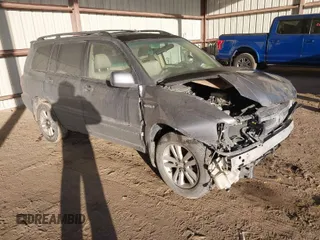 2006 Toyota Highlander Hybrid with VIN JTEDW21A960006905, listed as a IAAI auction lot 41520226 with 179,584 mi miles. Bid and sale history available at carsss.com. Image 1.