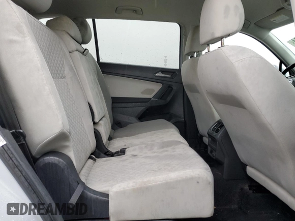 2018 Volkswagen Tiguan S with VIN 3VV1B7AX7JM072106, listed as a Copart auction lot 48373464 with 83,482 mi miles and Salvage title. Bid and sale history available at DreamBid. Image 12.