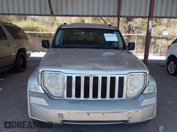 2008 Jeep Liberty Limited with VIN 1J8GP58K98W211079, listed as a IAAI auction lot 41849328 with 195,254 mi miles. Bid and sale history available at carsss.com. Image 6.