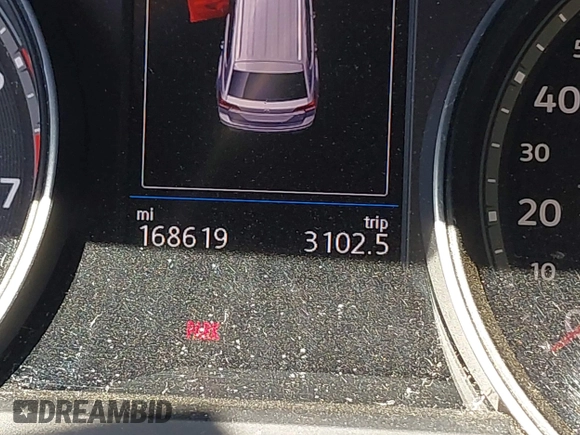 2018 Volkswagen Atlas SE with VIN 1V2CR2CA2JC576397, listed as a IAAI auction lot 41959708 with 168,619 mi miles and . Bid and sale history available at DreamBid. Image 15.
