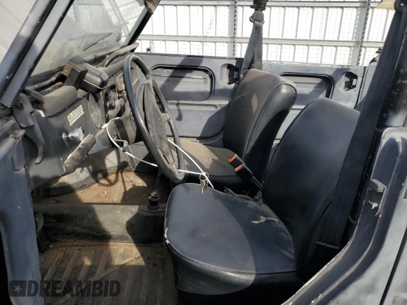 1973 Volkswagen Beetle with VIN 1832493063, listed as a Copart auction lot 84574524 with 305,579 mi miles and Salvage Title. Bid and sale history available at DreamBid. Image 7.