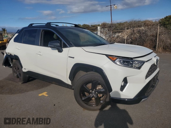 2021 Toyota RAV4 Hybrid XSE with VIN JTME6RFV9MJ011736, listed as a Copart auction lot 42835495 with 49,055 mi miles and Salvage title. Bid and sale history available at DreamBid. Image 4.