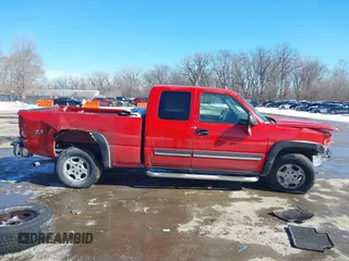 2003 Chevrolet Silverado 1500 LS with VIN 2GCEK19T931230082, listed as a IAAI auction lot 41625382 with 204,638 mi miles. Bid and sale history available at carsss.com. Image 13.